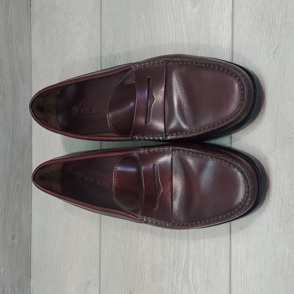 TOD'S MENS "Like New" Leather Burgundy Loafer Oxford Slip on shoes sz UK6.5US7.5 - Picture 3 of 14
